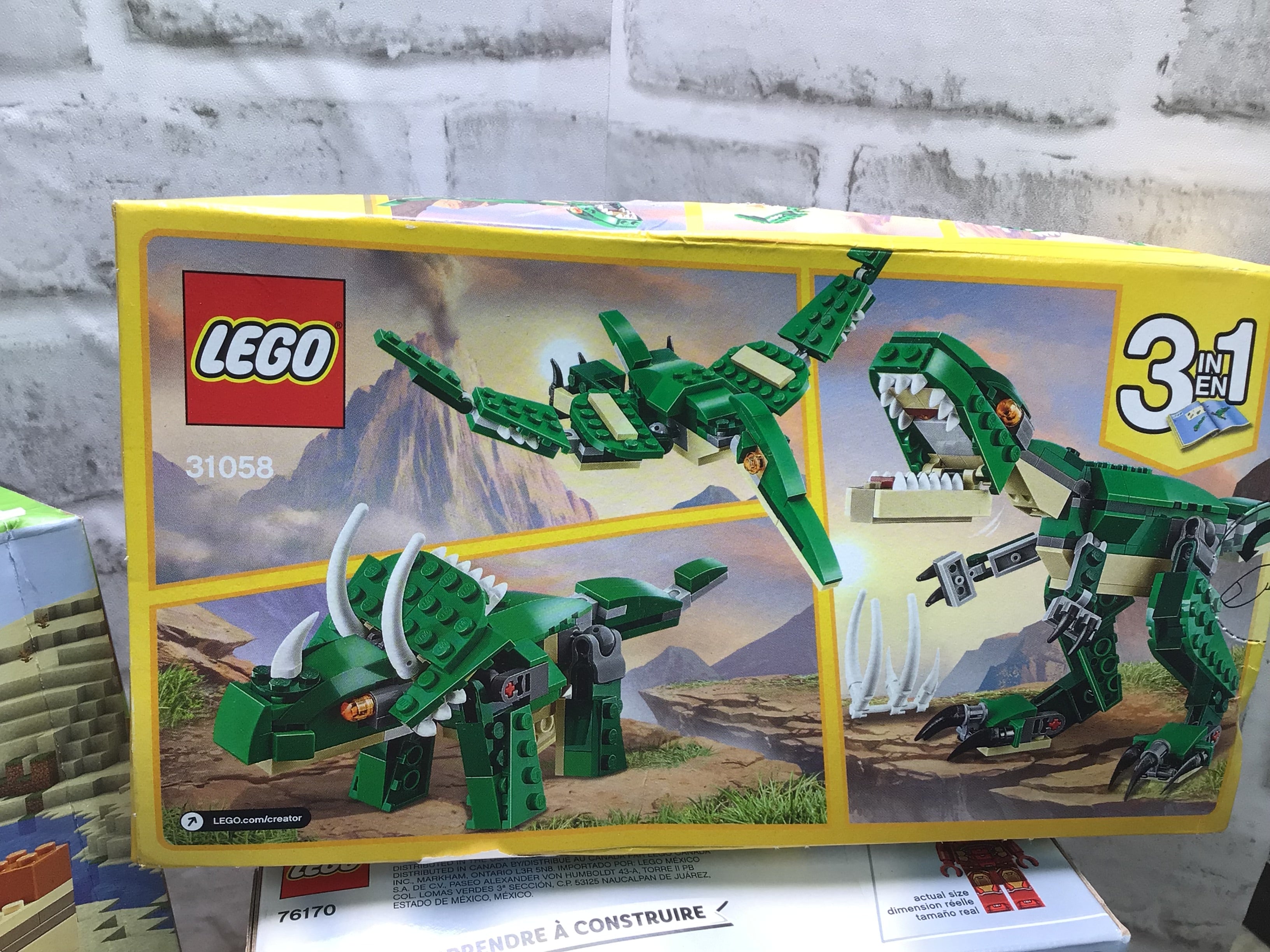 LEGO Minecraft The Villager, Creator Mighty Dinosaurs, Marvel Avengers. Lot of 3 (7918520762606)